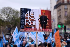 Σάλος στη Γαλλία με τη Μαρλέν Σιαπά - Στο εξώφυλλο του Playboy η υφυπουργός της κυβέρνησης Μακρόν [εικόνες] - εικόνα 2