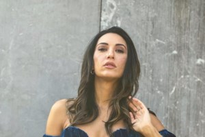 Σασμός: Συγκινεί η Βέρα Μακρομαρίδου - Έμαθε σε γύρισμα ότι έφυγε από τη ζωή η μητέρα της [βίντεο]