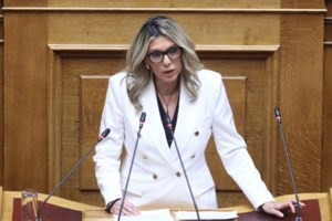 Ψηφίζεται ο γάμος των ομόφυλων ζευγαριών: Μετράει απώλειες ο Μητσοτάκης - Αναμένεται πύρινη ομιλία Σαμαρά