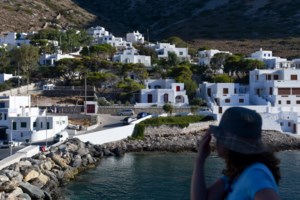 "Ενα κρυμμένο στολίδι": Αυτό το ελληνικό νησί αποθεώνουν διεθνώς οι bloggers - Δημοφιλές σε νέους και ζευγάρια - εικόνα 2