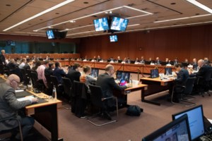 Eurogroup: Σταδιακή δημοσιονομική προσαρμογή για τα κράτη με υψηλό δημόσιο χρέος