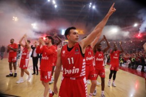 Ολυμπιακός – ΠΑΟΚ 83-65: Ένα ημίχρονο περπατούσε, το άλλο πετούσε- Έκανε το 1-0 και τώρα πάει για το ευρωπαϊκό
