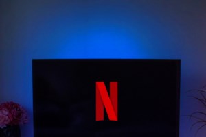 Ελβετία: Ναι στην χρηματοδότηση της Frontex - Ναι και στον "νόμο Netflix" για συμπαραγωγές με την πλατφόρμα