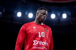 Ολυμπιακός-Μακάμπι 89-72: Νίκη-δήλωση με... εξωγήινο Μιλουτίνοφ