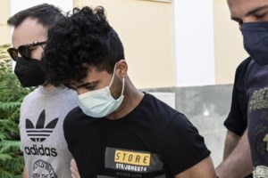 Εξιχνιάστηκε η δολοφονία στην Αχαρνών: Τσακώθηκαν για ναρκωτικά και τον μαχαίρωσε - Διέφυγε στην Αλβανία ο δράστης