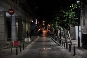 Κορονοϊός: "Βράζουν" το κέντρο της Αθήνας και η Αττική με 676 νέα κρούσματα σήμερα - Εντονη ανησυχία για Θεσσαλονίκη και Πάτρα