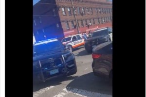 Πυροβολισμοί στη Μάνδρα: Βρέθηκαν κάλυκες κοντά σε καταυλισμό Ρομά