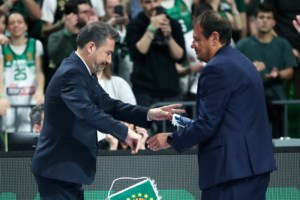 Παναθηναϊκός-Εφές 76-79: Ψυχρολουσία στο ΟΑΚΑ και break των Τούρκων για το 1-1 στη σειρά