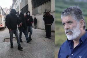 Χανιά: Αγρότες και κτηνοτρόφοι έχυσαν χάλα έξω από την εφορία - "Είναι το κάστρο του Μητσοτάκη"