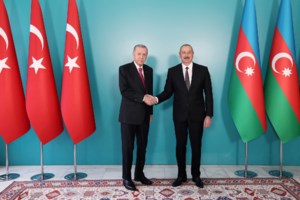 Μπομπ Μενέντεζ: Χέρι χέρι με τη σύζυγό του στο δικαστήριο - Αφέθηκε ελεύθερος με εγγύηση 100.000 δολαρίων - εικόνα 3