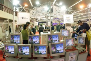 Ποιοι θα πάρουν τα voucher για laptop και υπολογιστές ως 1.600 ευρώ – Το χρονοδιάγραμμα και οι προϋποθέσεις