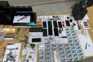 Εξαρθρώθηκε κύκλωμα ναρκωτικών  - "Χρυσές δουλειές" σε Μύκονο και Αττική [Εικόνες-Βίντεο] - εικόνα 2