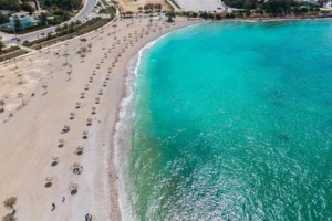 Ανοικτά καταστήματα και σούπερ μάρκετ την Κυριακή 9 Μαΐου - Εκπτώσεις έως 70% στο λιανεμπόριο