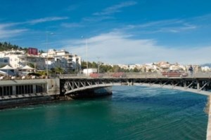 Φρίκη στη Νίκαια: 36χρονος βίασε τη σύζυγό του και χτύπησε με μπουνιά την κόρη τους - εικόνα 2