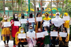 Τέλος και τα πανεπιστήμια για τις γυναίκες: Οι Ταλιμπάν απαγόρευσαν την φοίτησή τους - εικόνα 3