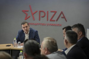 Ανησυχία και αντεπίθεση από τον ΣΥΡΙΖΑ: Η δημοσκοπική καθήλωση και η αντι-πολιτική ψήφος