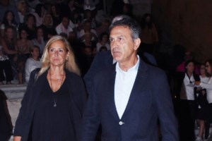 Γιώργος Νταλάρας: "Τίποτα δεν είναι ασφαλές στην Ελλάδα, ούτε η ελευθερία μας ούτε η δημοκρατία μας"