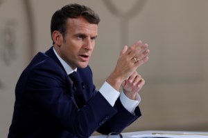 Αντιμέτωπος με "εχθρικούς" ψηφοφόρους ο Μακρόν: "Δεν έχω δει χειρότερο πρόεδρο της Γαλλίας από σένα" [Βίντεο]