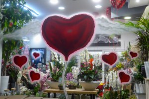 Ανοιχτά τα ανθοπωλεία για τη γιορτή του Αγίου Βαλεντίνου: Τα ωράρια και οι κανόνες λειτουργίας - εικόνα 3