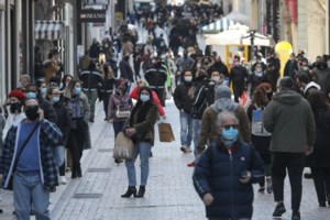 Κορονο-φρένο σε τεκμήρια και e-αποδείξεις - Τι εξετάζει το υπουργείο Οικονομικών