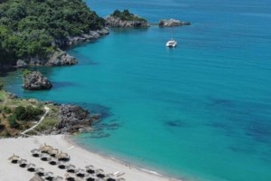 Το νησί του Βορείου Αιγαίου που είναι sold out το φετινό καλοκαίρι