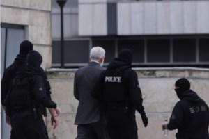 Μαζί στο δικαστήριο Λιγνάδης και Φιλιππίδης από τη VIP πτέρυγα Κορυδαλλού [εικόνες] - εικόνα 9