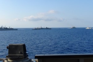 Στο Καλέντζι Αχαΐας με σπορ σκούφο ο Γιώργος Παπανδρέου - Επισκέφθηκε το σπίτι του παππού του [εικόνες] - εικόνα 4