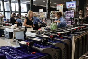 Γιατί δεν μαθαίνουμε τα ονόματα των σούπερ μάρκετ που αισχροκερδούν