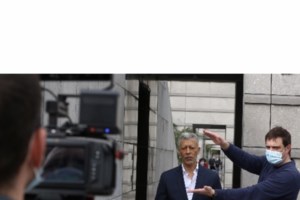 "Θα κάνουμε το Λονδίνο σκόνη": Προπαγανδιστής του Πούτιν απειλεί, αλλά εκεί ζει ο... γιος του - Μοντέλο με βαμμένα νύχια - εικόνα 6