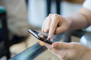 Ευκολότερα οι μεταβιβάσεις οχημάτων: Ηλεκτρονικά ο υπολογισμός και η πληρωμή για μεταβίβαση και άδεια κυκλοφορίας