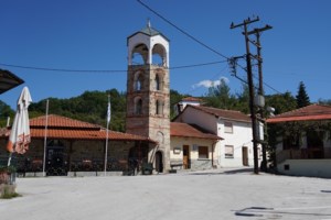 Φρίκη στην Αθήνα: 20χρονος ασελγούσε στα ανίψια του με τον 40χρονο σύντροφό του - 4 και 2 ετών τα παιδιά - εικόνα 2