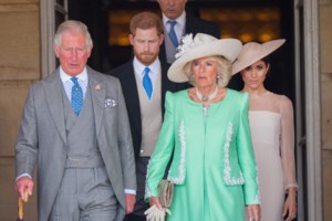 Το παλάτι απειλείται ακόμα από το σκάνδαλο κακοποίησης: Γιατί δεν "έκλεισαν το στόμα" της Τζιουφρέ - εικόνα 5