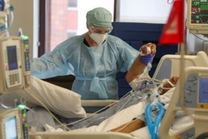 Κορονοϊός: Εκτόξευση στην Αττική με 1.572 κρούσματα - "Βουλιάζει" το Κέντρο της Αθήνας, στα ύψη και η Θεσσαλονίκη - εικόνα 3