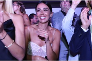 Κωνσταντίνα Σπυροπούλου: Η πρωινή εμφάνιση με denim Gucci και small box bag Chanel - εικόνα 5