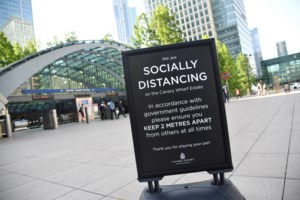 Κορονοϊός - Πρωτοφανές: Στην Σκωτία απαγορεύουν ακόμη και τις επισκέψεις στα σπίτια