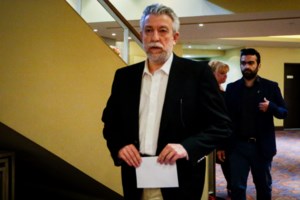 Στον εισαγγελέα ο Σταύρος Κοντονής για τις "βόμβες" περί σκοπιμότητας από τον ΣΥΡΙΖΑ να γίνει η δωροδοκία πλημμέλημα - εικόνα 2