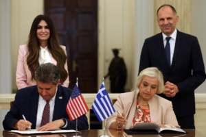 ΗΠΑ: Χάος και καθυστερήσεις σε αεροδρόμια λόγω έλλειψης ελεγκτών - Ακυρώθηκαν δεκάδες πτήσεις