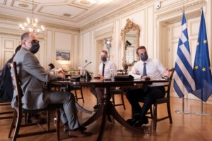 Ενόχληση Μητσοτάκη για υπουργούς που το "παίζουν αναρμόδιοι" και δεν αναλαμβάνουν ευθύνες- Ποιους φωτογράφισε