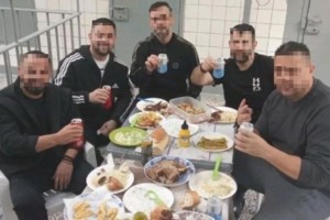 Πειραιάς: 65χρονος μαχαίρωσε 51χρονο για μια θέση στάθμευσης