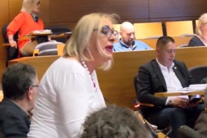 Αλβανία: Παραμένει στη φυλακή ο Φρέντι Μπελέρης - Ελεύθερος με περιοριστικά μέτρα ο Παντελής Κοκαβέσης