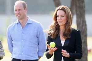 Κατέρρευσε επί σκηνής από κορονοϊό ο γνωστός κωμικός Ντι Ελ Χιούγκλι