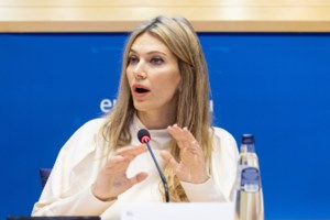 Qatargate: Θρίλερ με την Εύα Καϊλή - Αρνείται να παραιτηθεί - Πληροφορίες ότι έχει μεταφερθεί σε άλλη φυλακή [βίντεο] - εικόνα 2