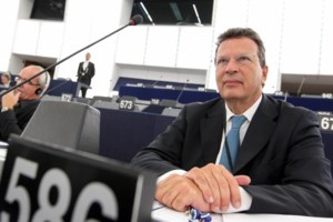 Ο Γιώργος Κύρτσος σε ρόλο Αντώναρου: Από την "αυτοαποθέωση" στο twitter, στην αγκαλιά του ΣΥΡΙΖΑ - εικόνα 2