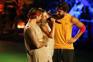 Survivor τελικός: Μεγάλος νικητής ο Σάκης Κατσούλης - Κέρδισε 100.000 € και παρέδωσε το τρόπαιο στη Μαριαλένα - εικόνα 10
