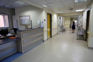 Το Χονγκ Κονγκ καταργεί τα αυστηρά μέτρα κατά του κορονοϊού - Υποχρεωτικές παραμένουν οι μάσκες - εικόνα 4