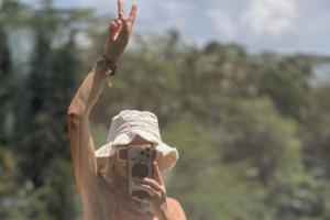 Χριστίνα Κοντοβά: Ταξίδι στην πατρίδα της κόρης της, την Ουγκάντα - "Στο αγαπημένο μου μέρος" [βίντεο - εικόνες] - εικόνα 2