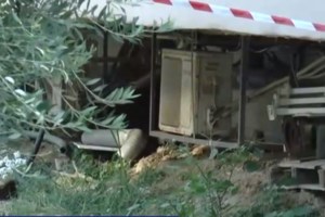 Τραγωδία στη Ζάκυνθο: Ράγισαν καρδιές στο τελευταίο αντίο στον 10χρονο - "Έχω χάσει τη γη κάτω από τα πόδια μου..." [Βίντεο]