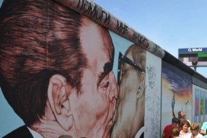 Forbes: Αυτός είναι ο αχυράνθρωπος που κρύβει το πανάκριβο σούπερ γιοτ του Πούτιν - εικόνα 5