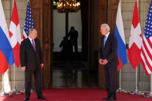 Συνάντηση Μπάιντεν - Πούτιν: "Οπως αναμενόταν", εκτιμά η Μόσχα - Επιστρέφει ο Ρώσος πρέσβης στην Ουάσινγκτον