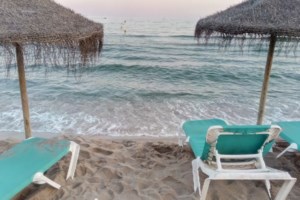 Θανατηφόρο τροχαίο στην Λ. Αναβύσσου: Καραμπόλα δύο ΙΧ και μοτοσυκλέτας- Νεκρή η συνοδηγός της μηχανής